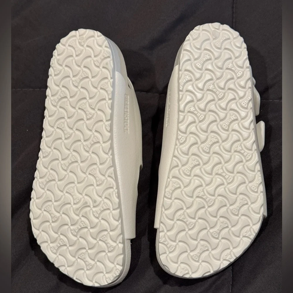 Birkenstock sandals sz 33 white NWOB
